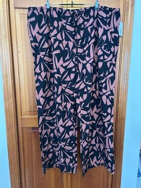 a new day Wide Leg Linen Pants in Black and Brown Leaf Print